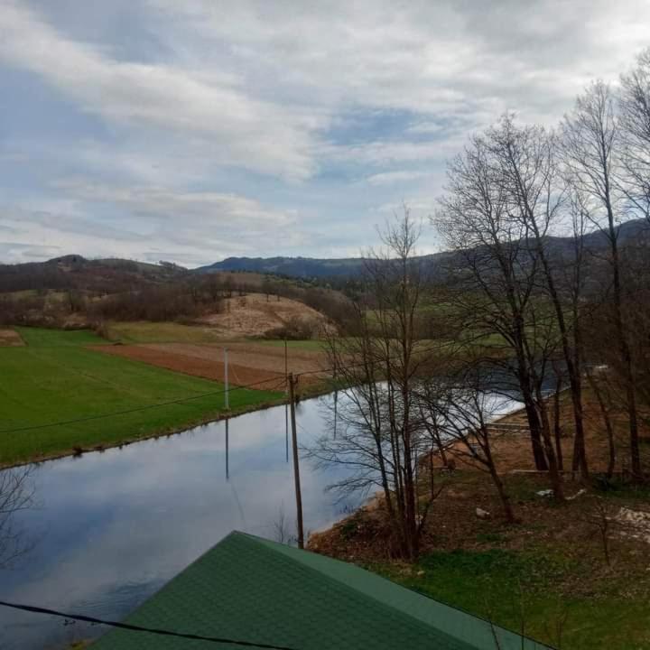 Apartmán Smjestaj Na Selu,Porodica Gvozdenac Sipovo Exteriér fotografie
