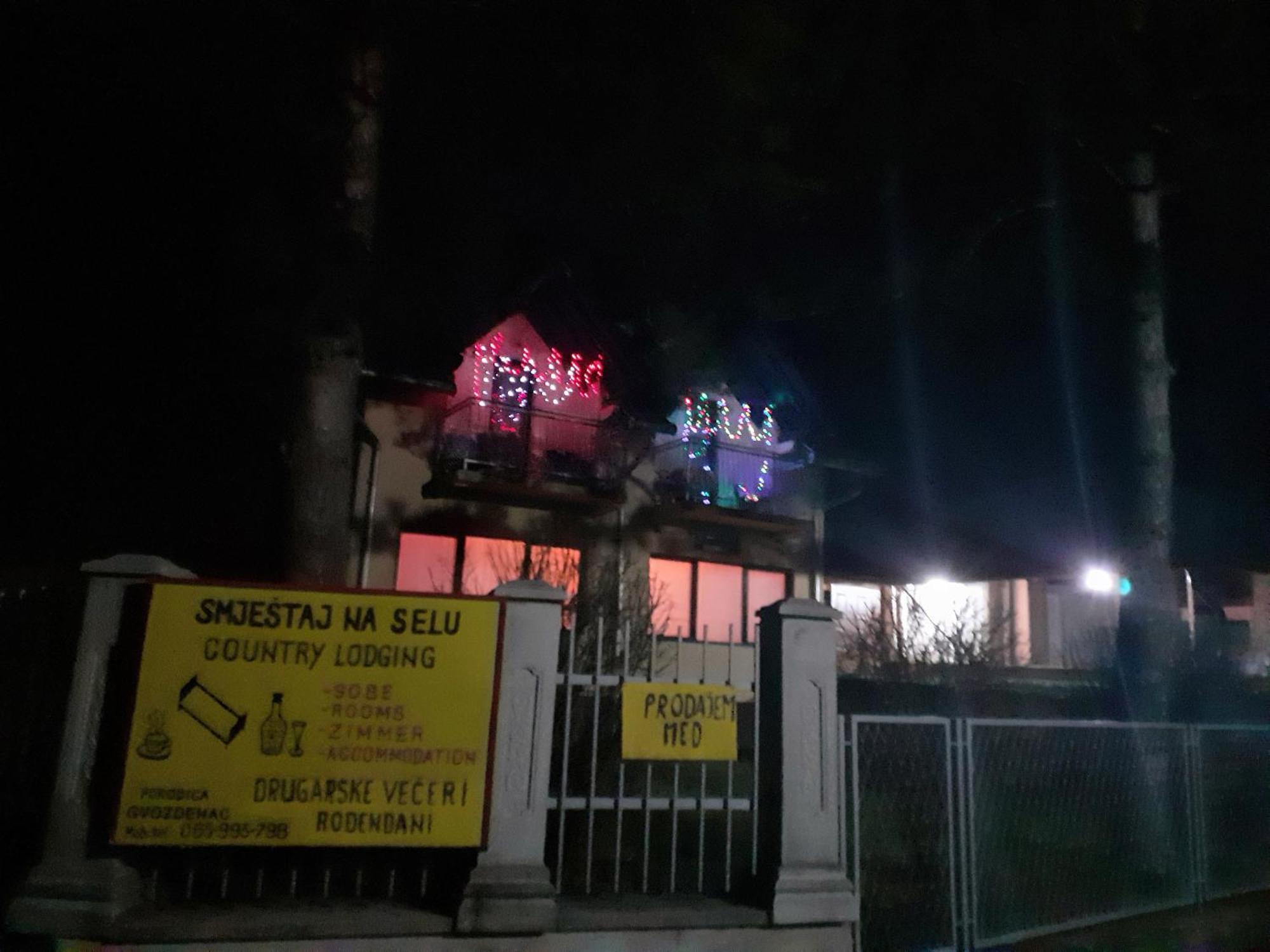 Apartmán Smjestaj Na Selu,Porodica Gvozdenac Sipovo Exteriér fotografie